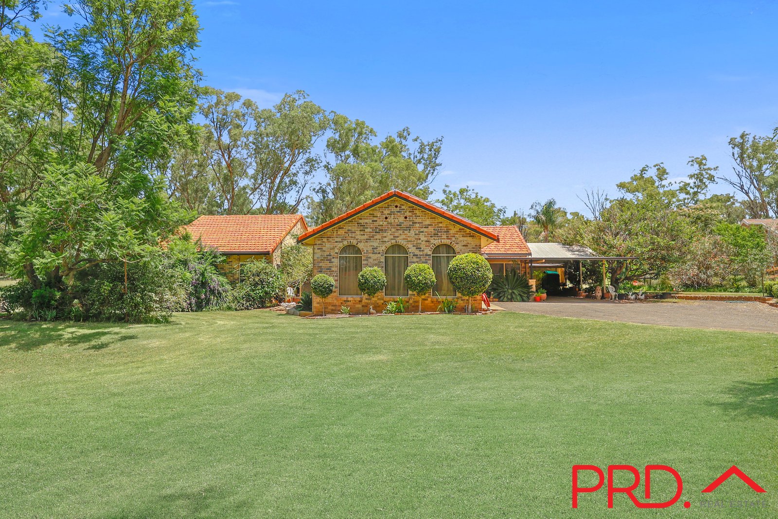 4 Herden Road TAMWORTH 2