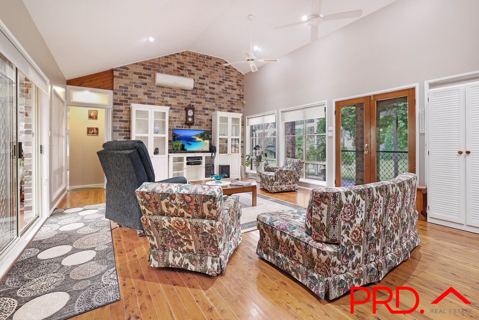 4 Herden Road TAMWORTH 9