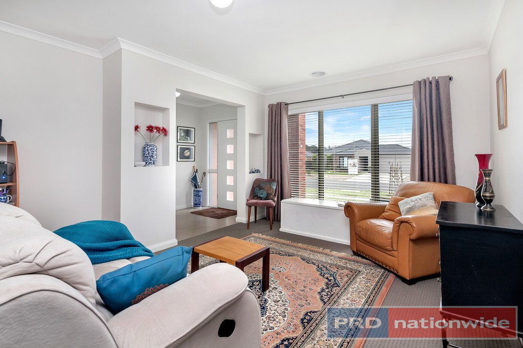 4 Hereford Close DELACOMBE 2