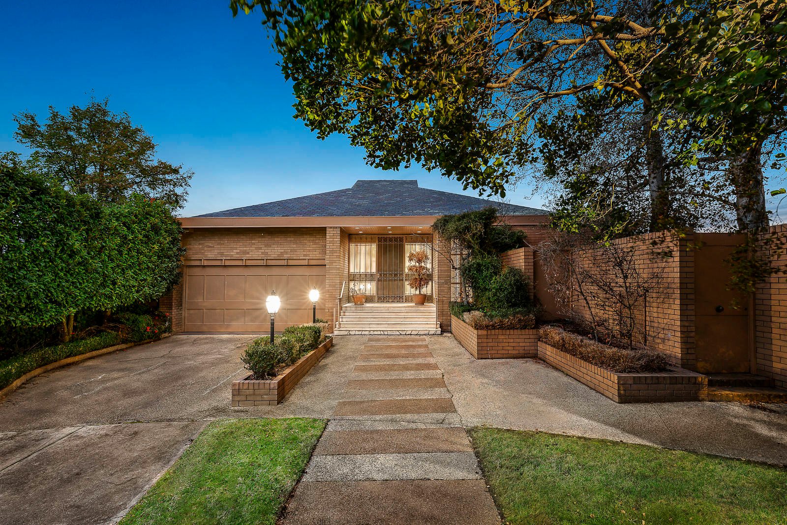 Real Estate and Property in 4 Heymount Close, Toorak, VIC