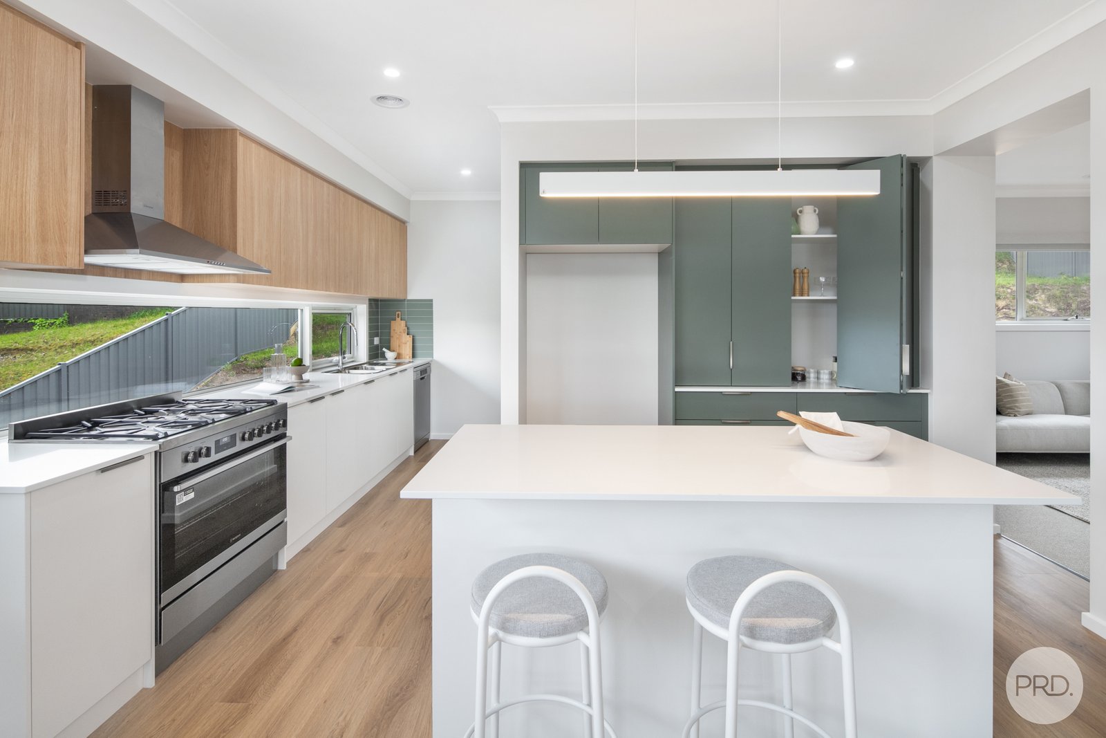 4 Highview Court BLACK HILL 2