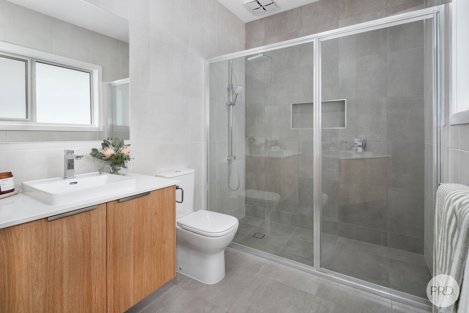 4 Highview Court BLACK HILL 9