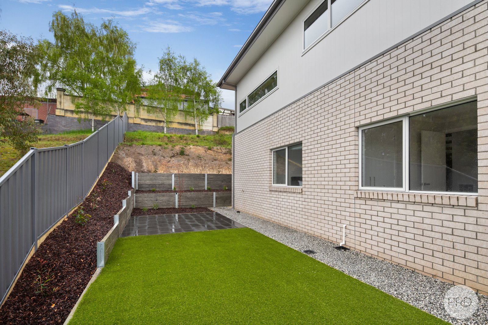 4 Highview Court BLACK HILL 18