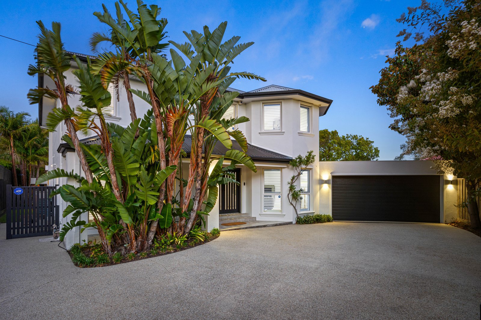 Gallery: 4 Hillcroft Avenue