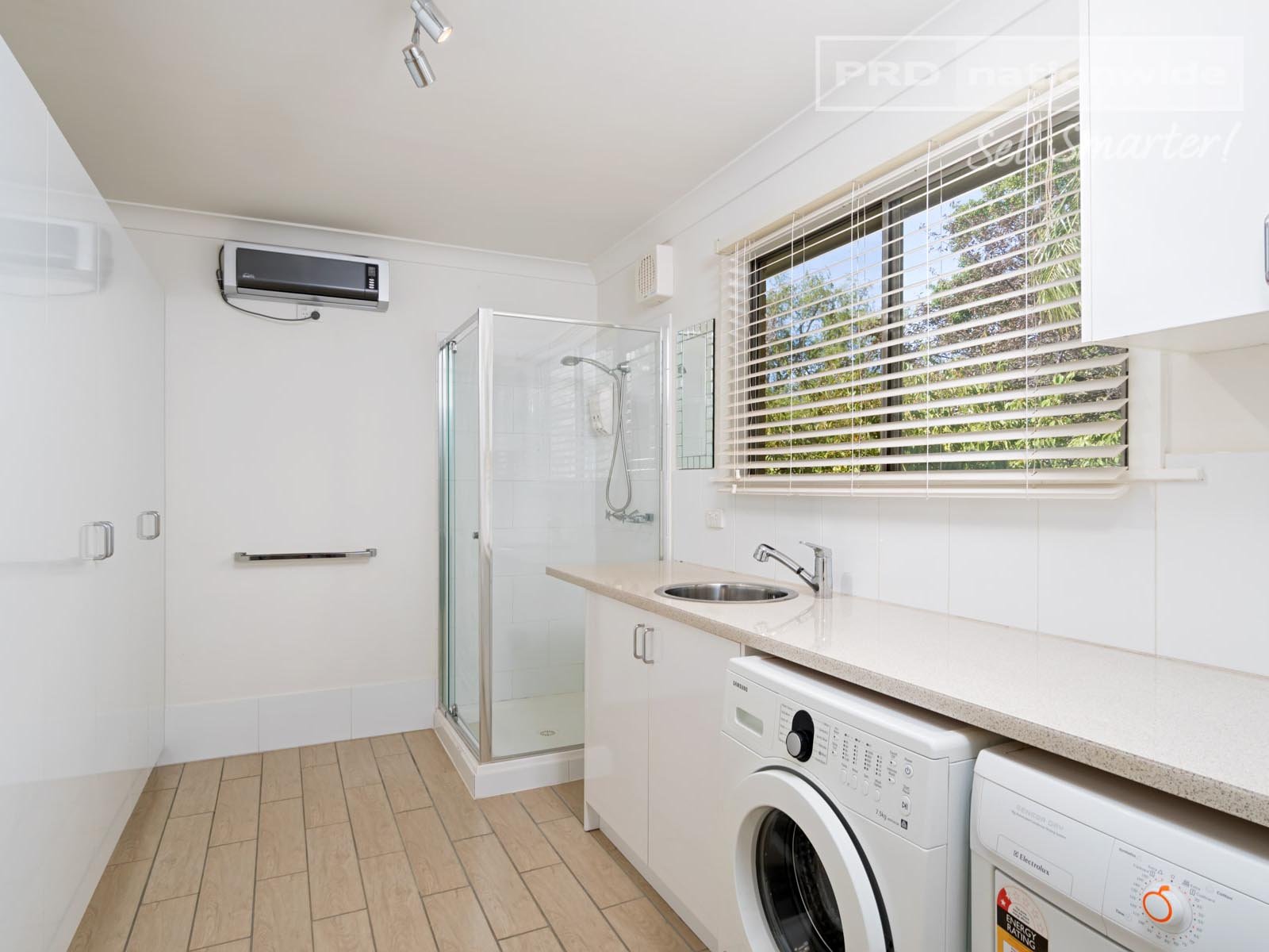 4 Hodson Avenue TURVEY PARK 9