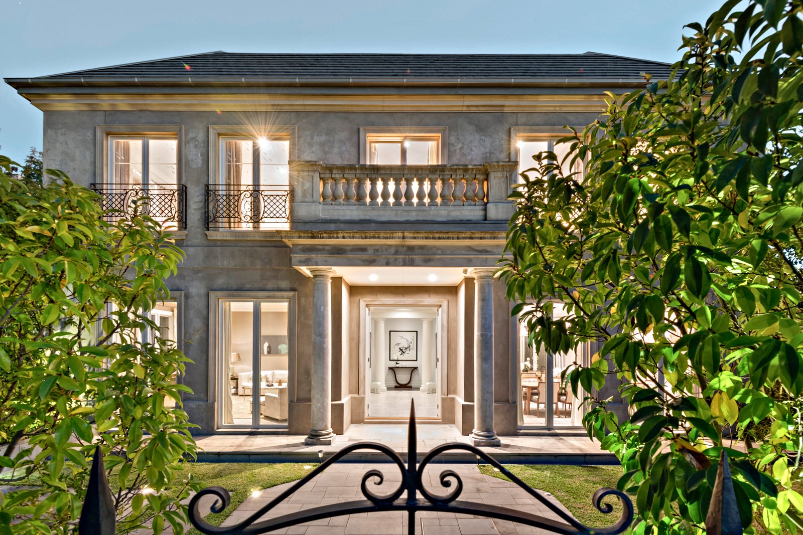 Real Estate and Property in 4 Hollingsworth Avenue, Hawthorn, VIC