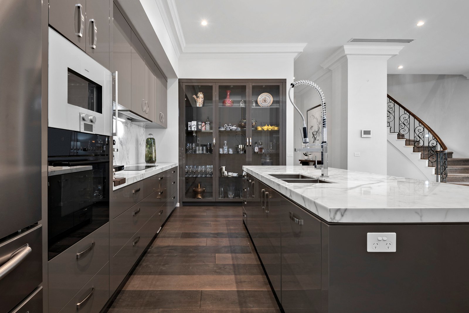 Real Estate and Property in 4 Hollingsworth Avenue, Hawthorn, VIC