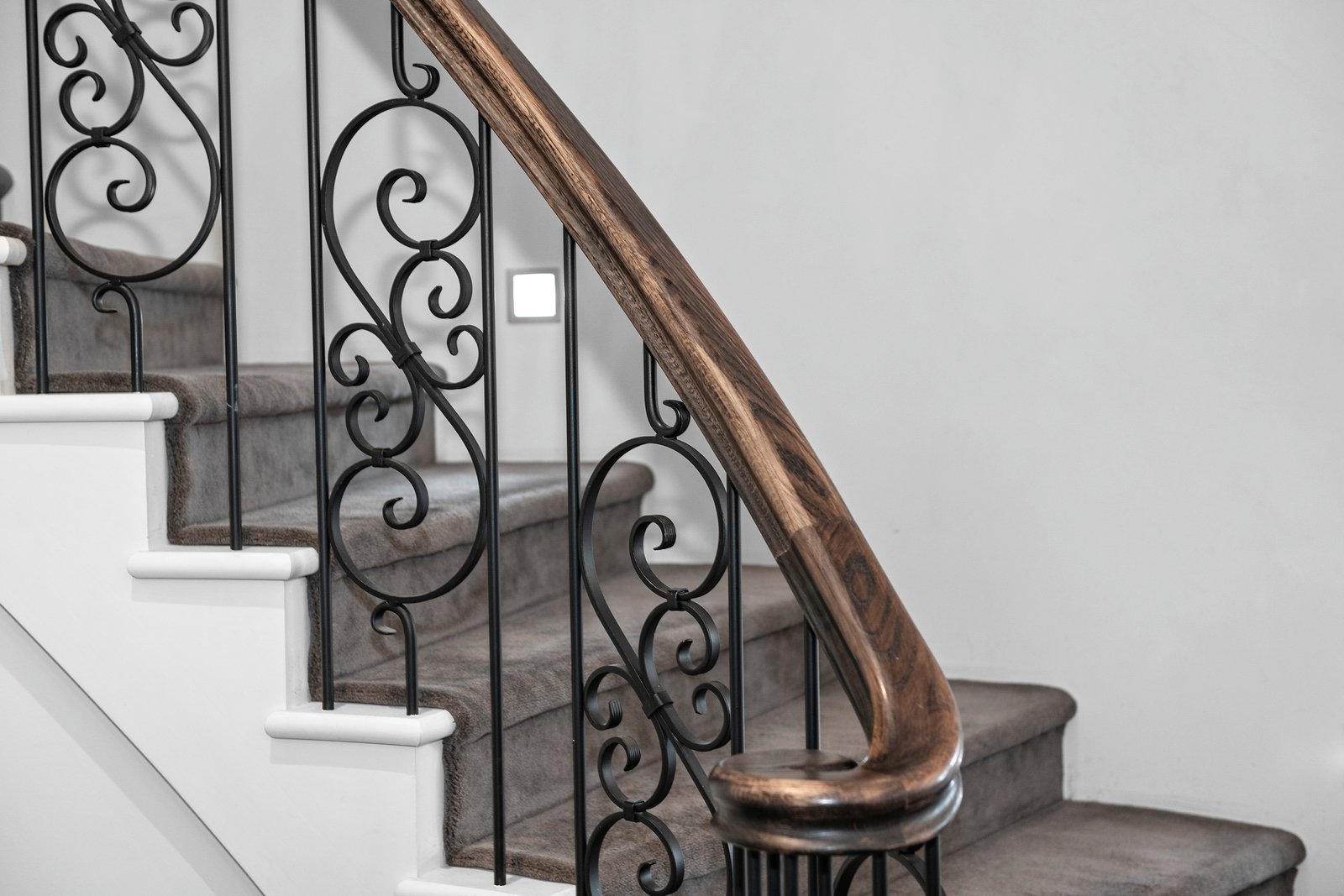 Real Estate and Property in 4 Hollingsworth Avenue, Hawthorn, VIC