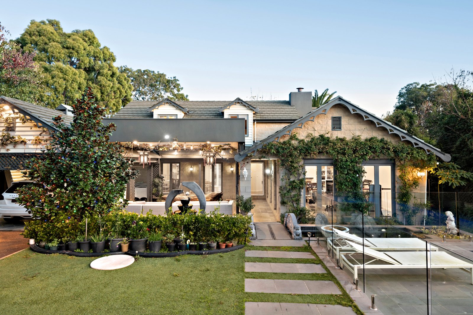 Real Estate and Property in 4 Hollingsworth Avenue, Hawthorn, VIC