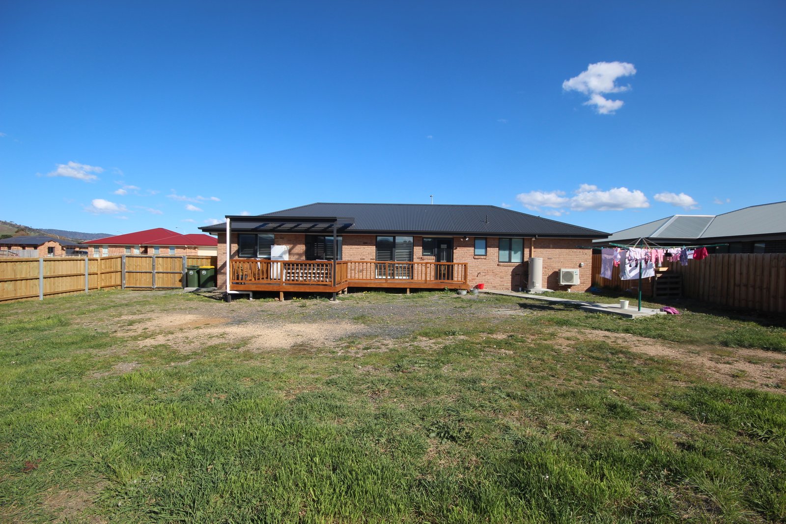 4 Hollingsworth Street BRIGHTON 10