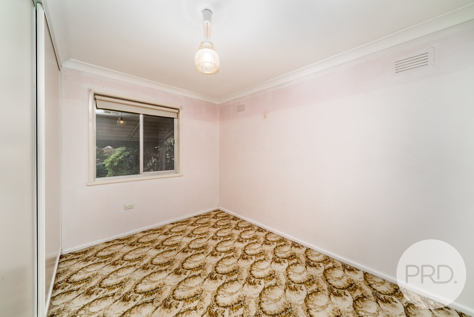 4 Holloway Street TOLLAND 6