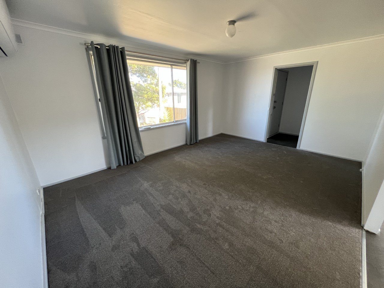 4 Hollycroft Way CLARENDON VALE 2