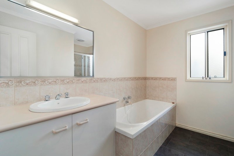 4 Holmes Road HUNTLY 5