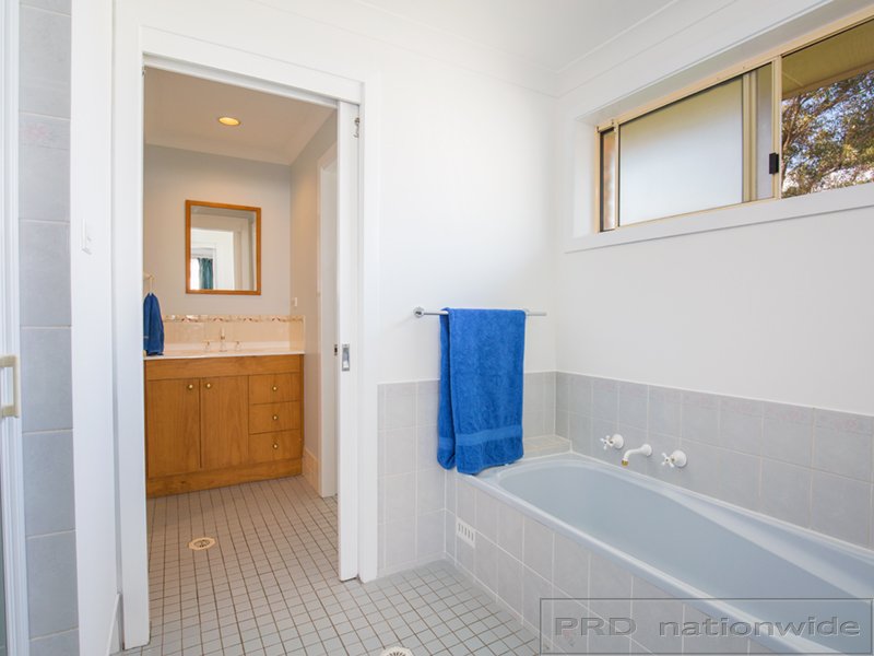 4 Homebush Drive WOODBERRY 11