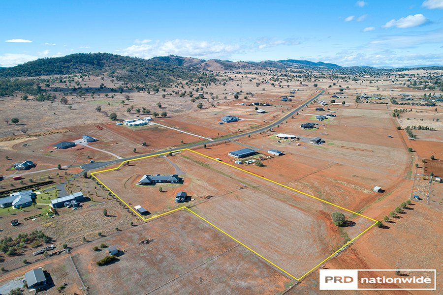 4 Horseshoe Place TAMWORTH 24