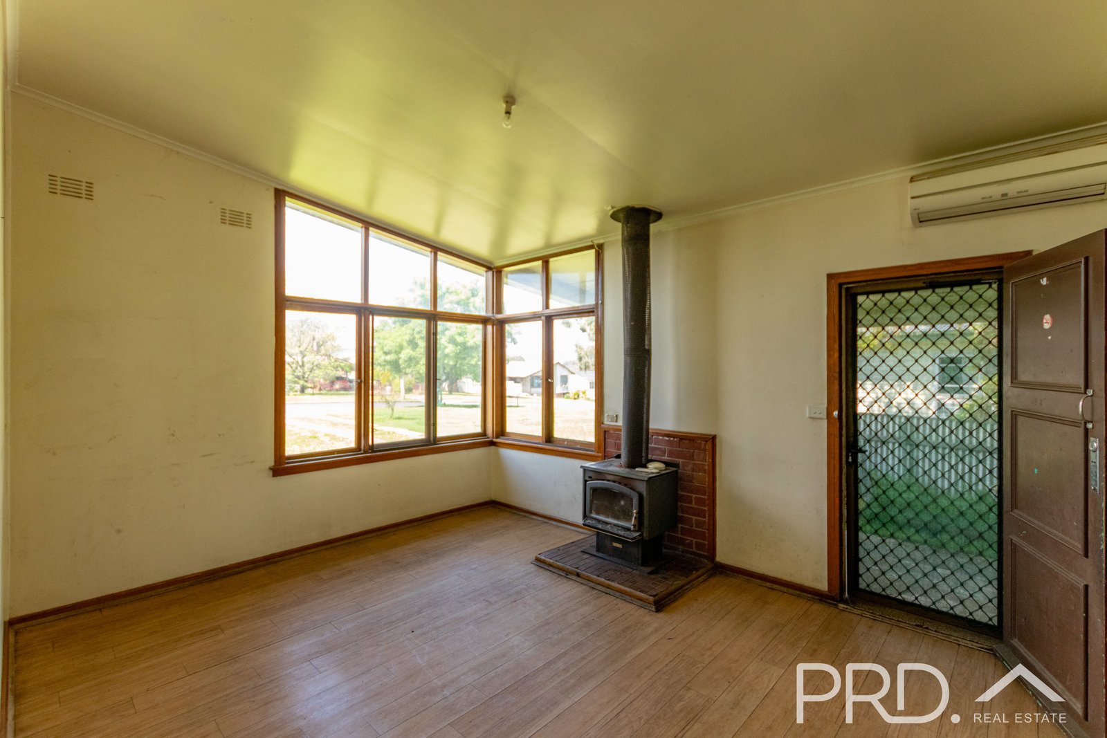 4 Hudson Street TUMUT 2