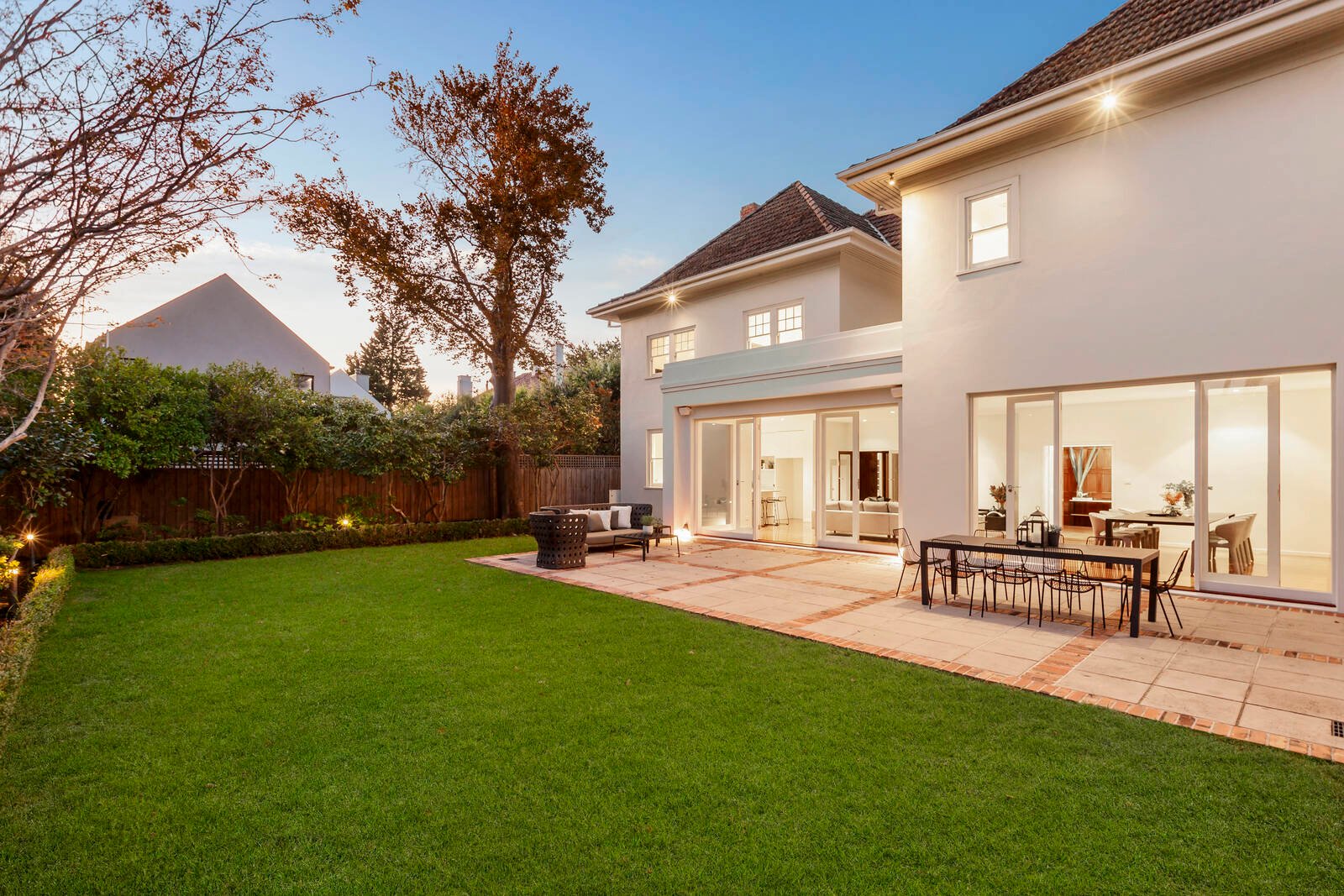 Real Estate and Property in 4 Huntingfield Road, Toorak, VIC