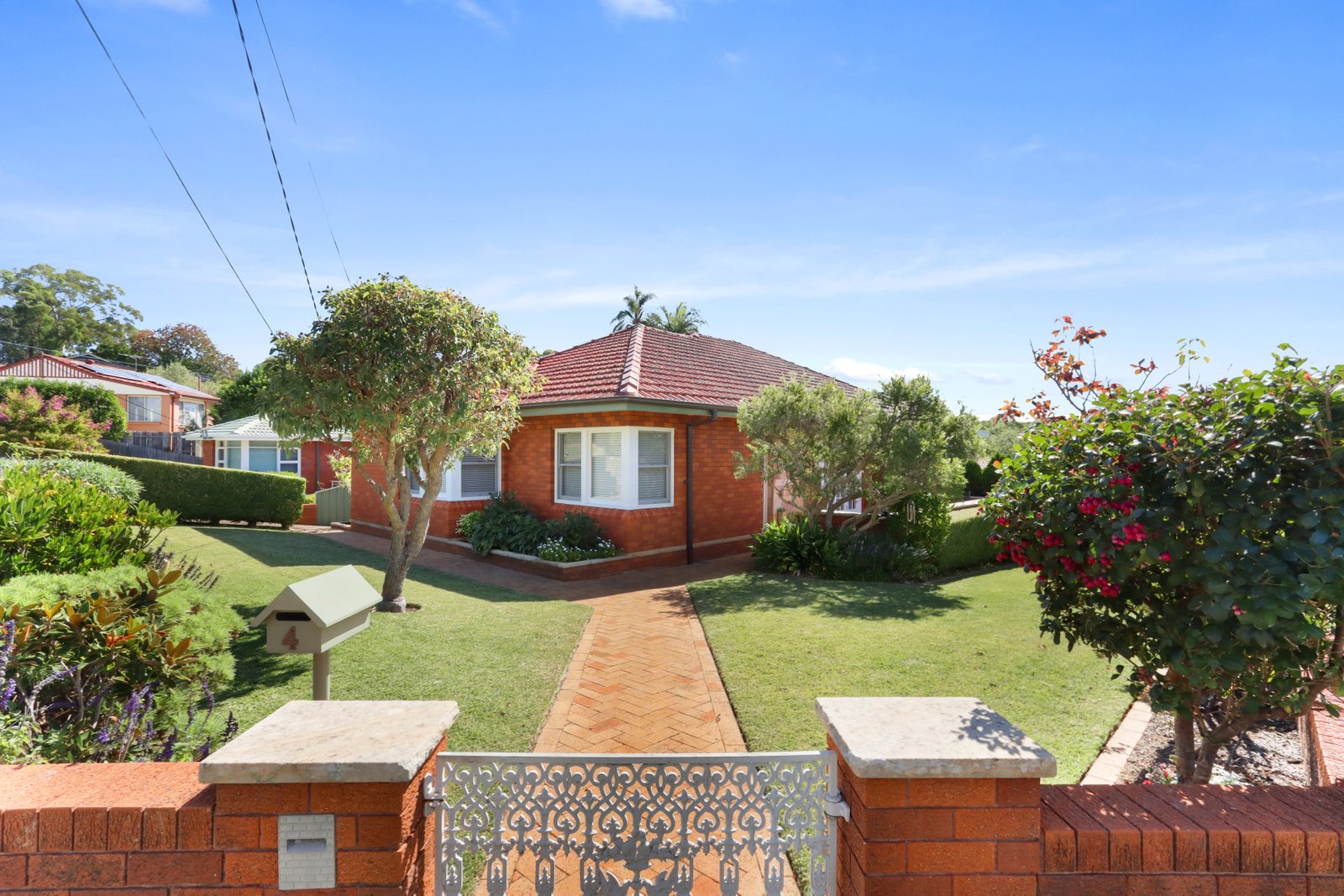 4 Illinga Place LUGARNO 1