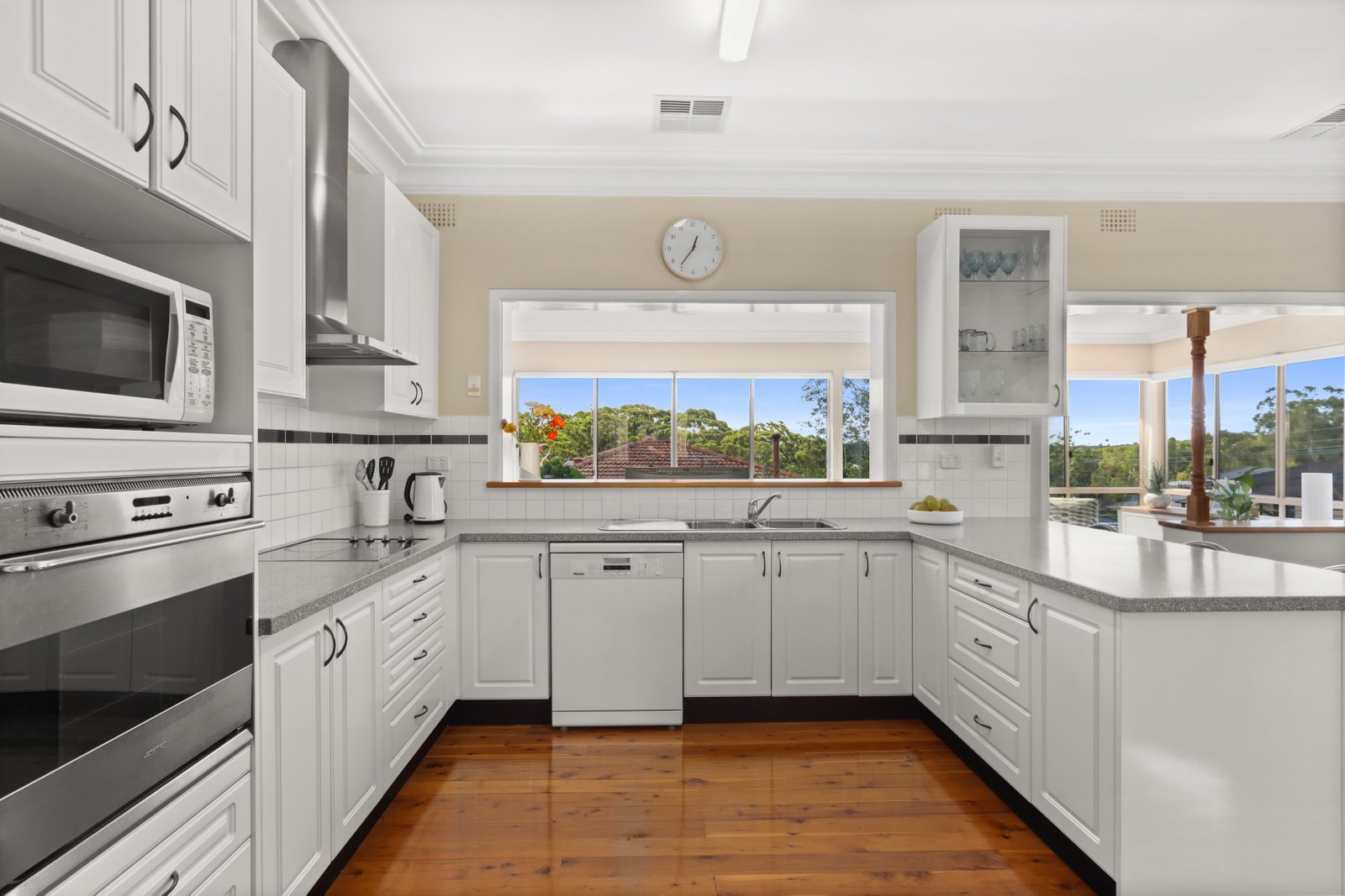 4 Illinga Place LUGARNO 5