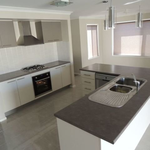 4 Imperial Drive KIALLA 3