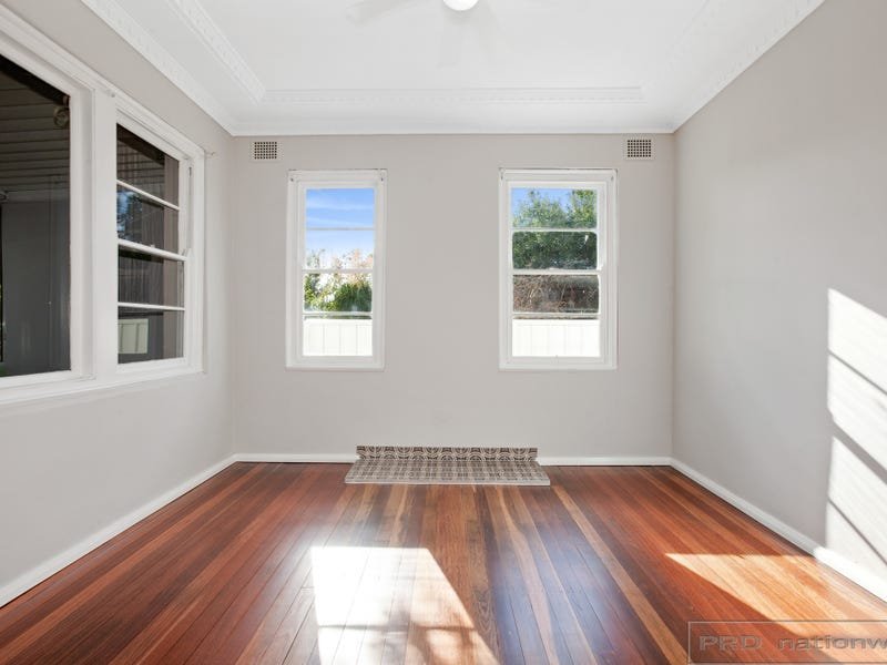 4 Irving Street BERESFIELD 8