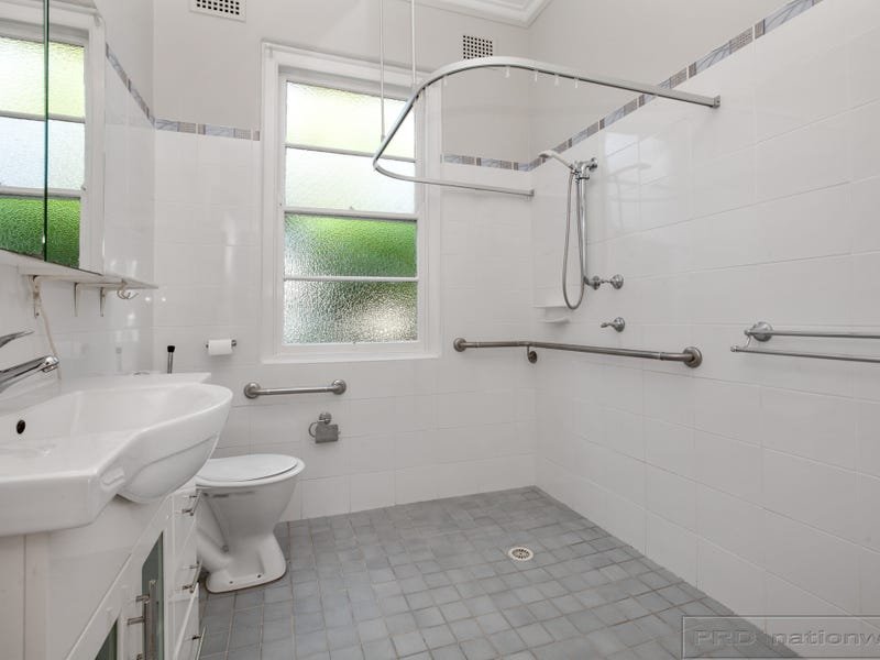 4 Irving Street BERESFIELD 12