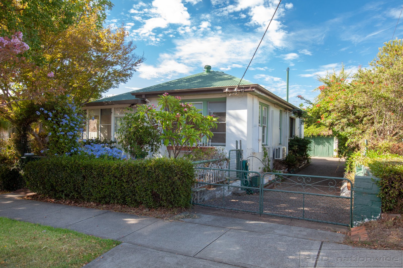 4 Irving Street BERESFIELD 1