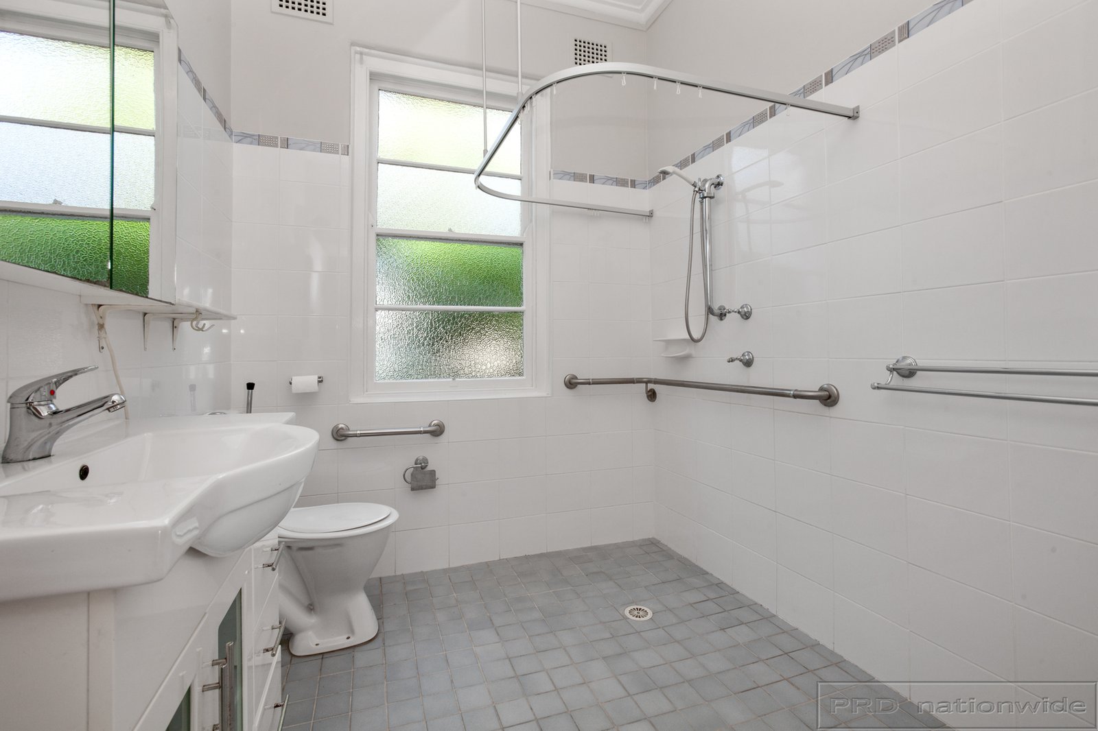 4 Irving Street BERESFIELD 12