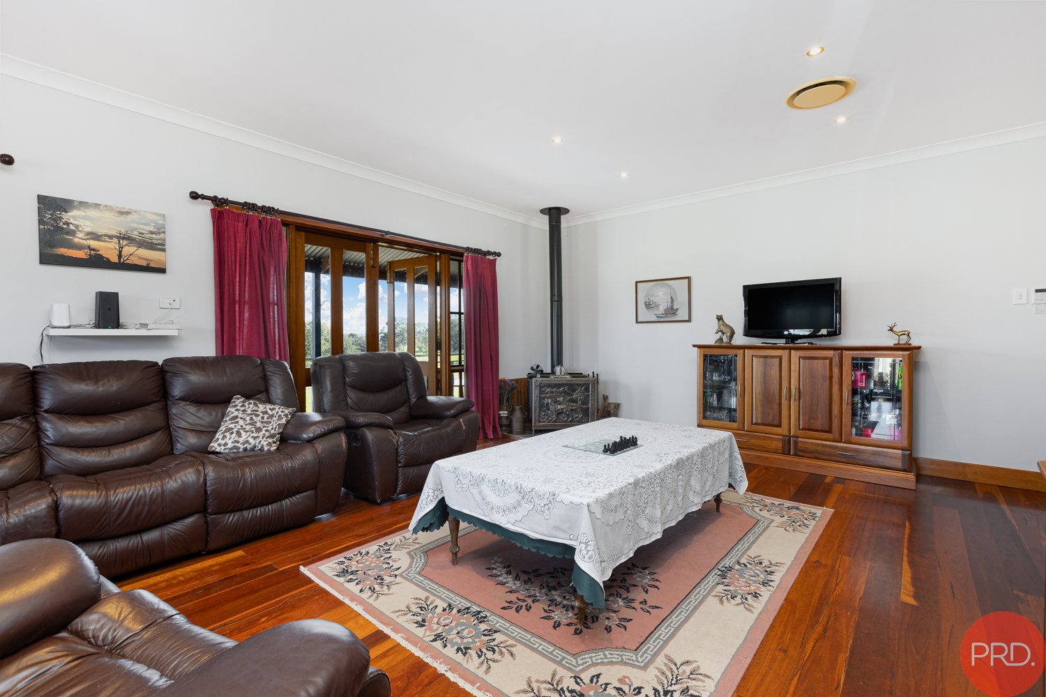 4 Jack James Close BUTTERWICK 8
