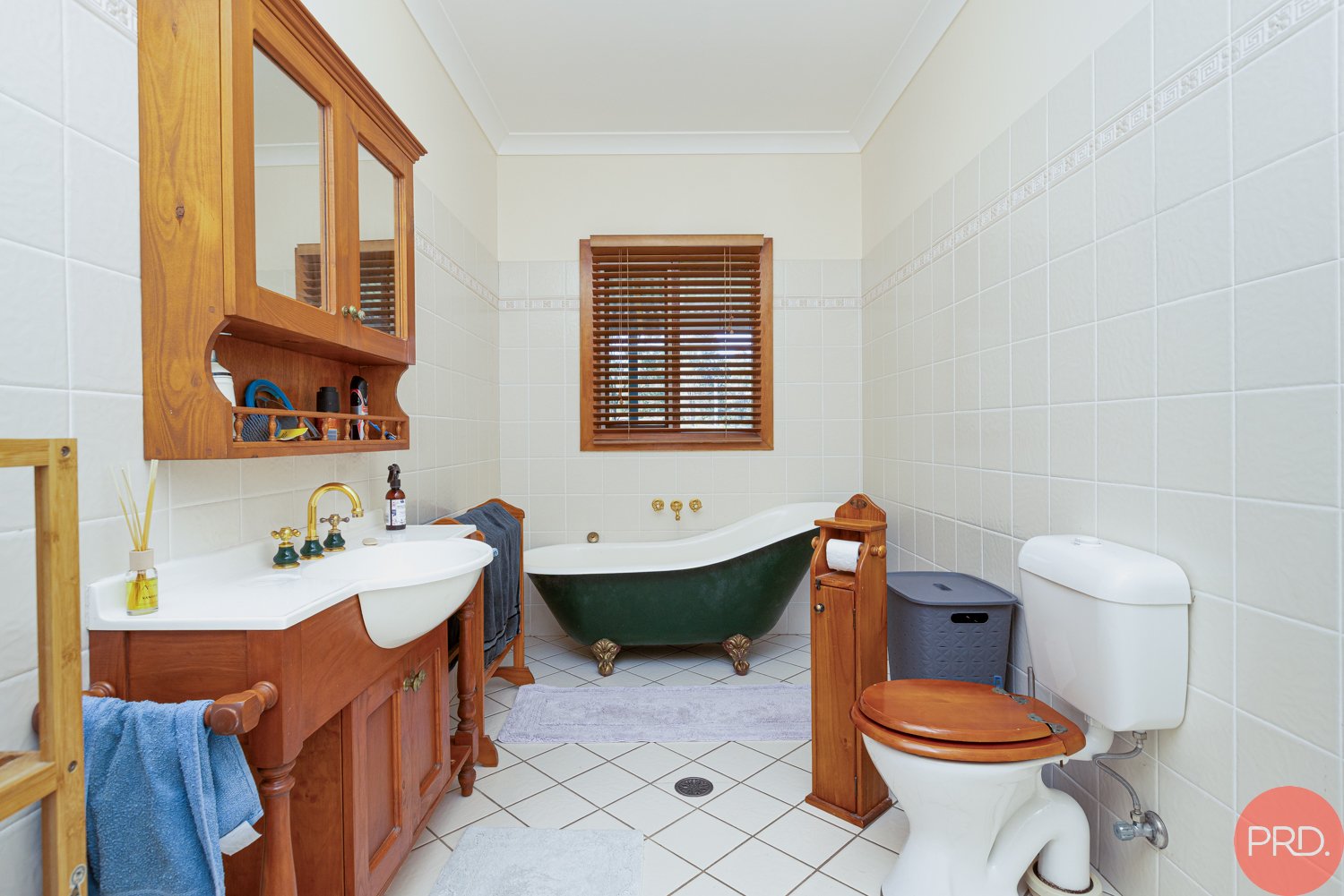 4 Jack James Close BUTTERWICK 18