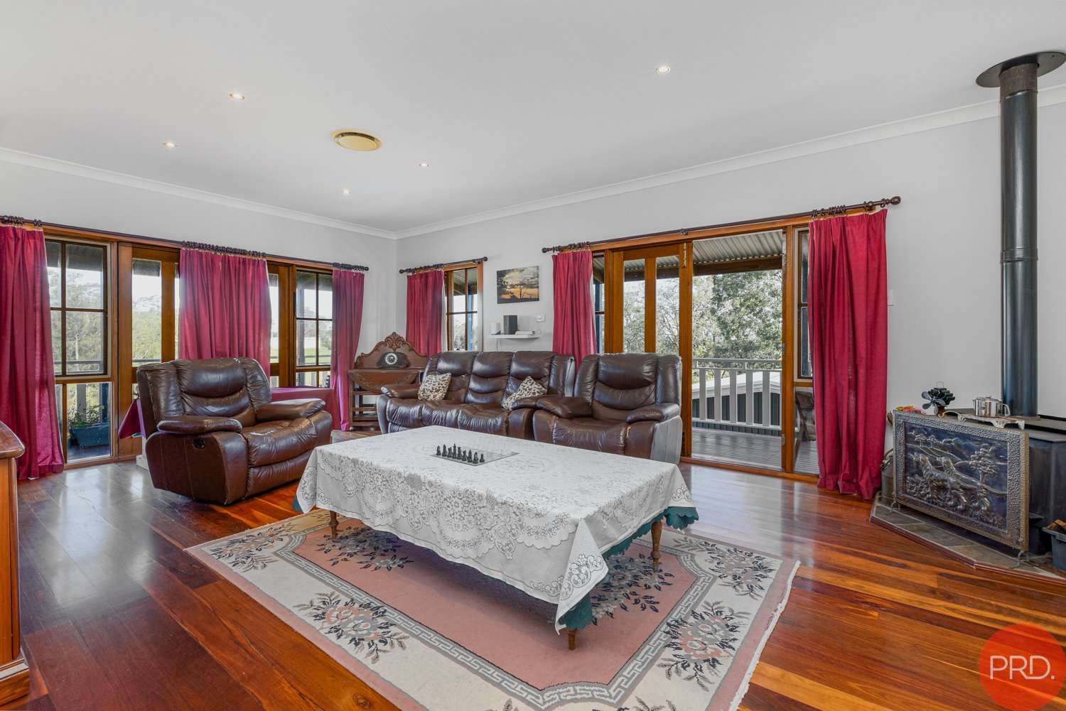 4 Jack James Close BUTTERWICK 21