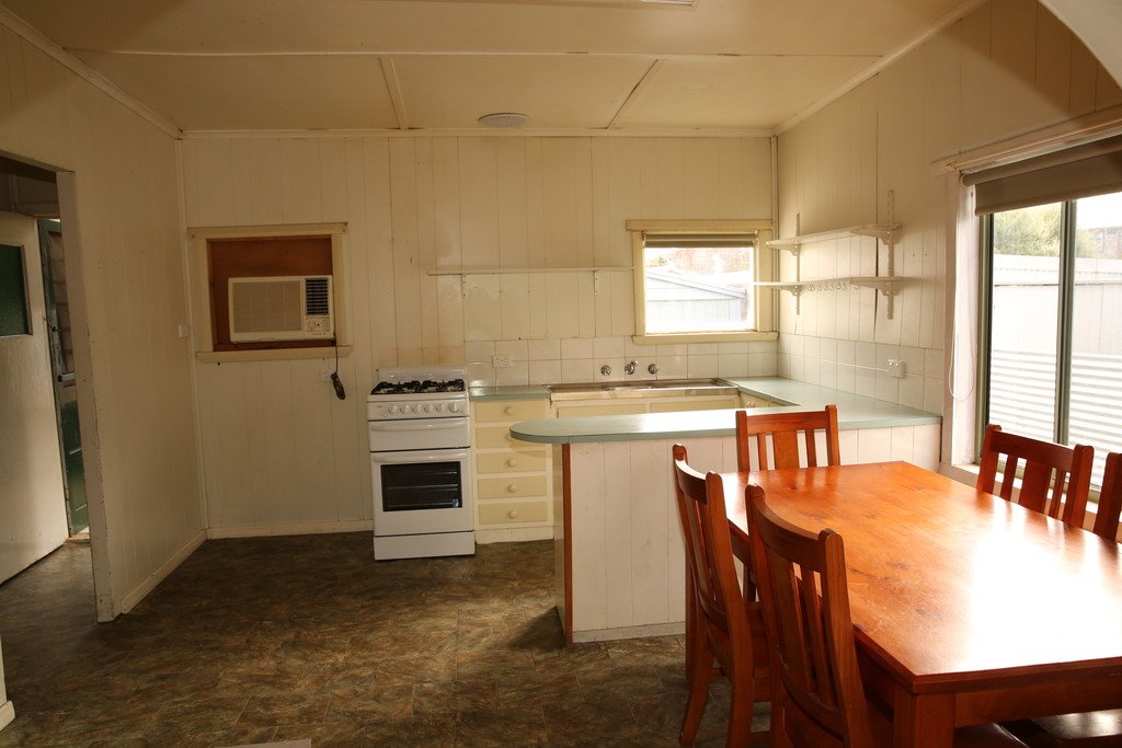 4 James Street GOLDEN POINT 3