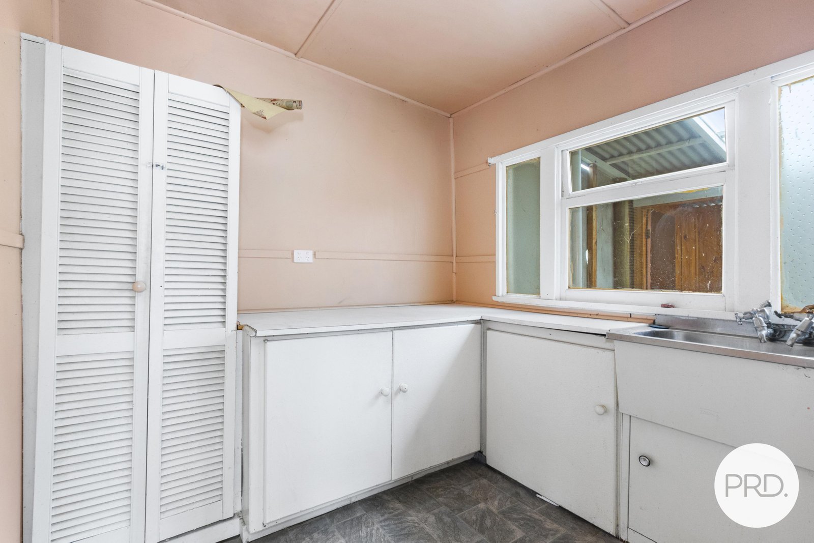 4 James Street GOLDEN POINT 9