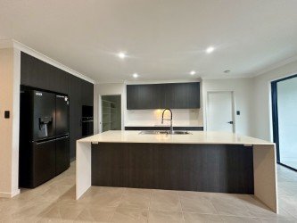 4 Janmac Place RICHMOND 2