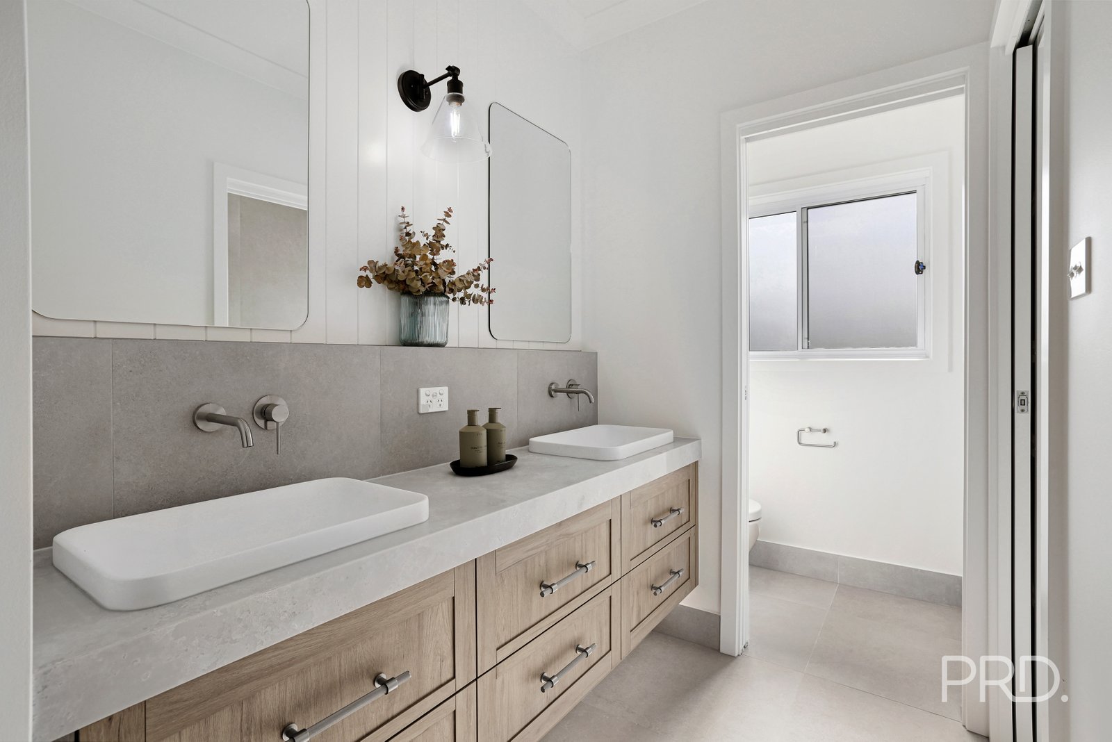 4 Jarrah Road TAMWORTH 20
