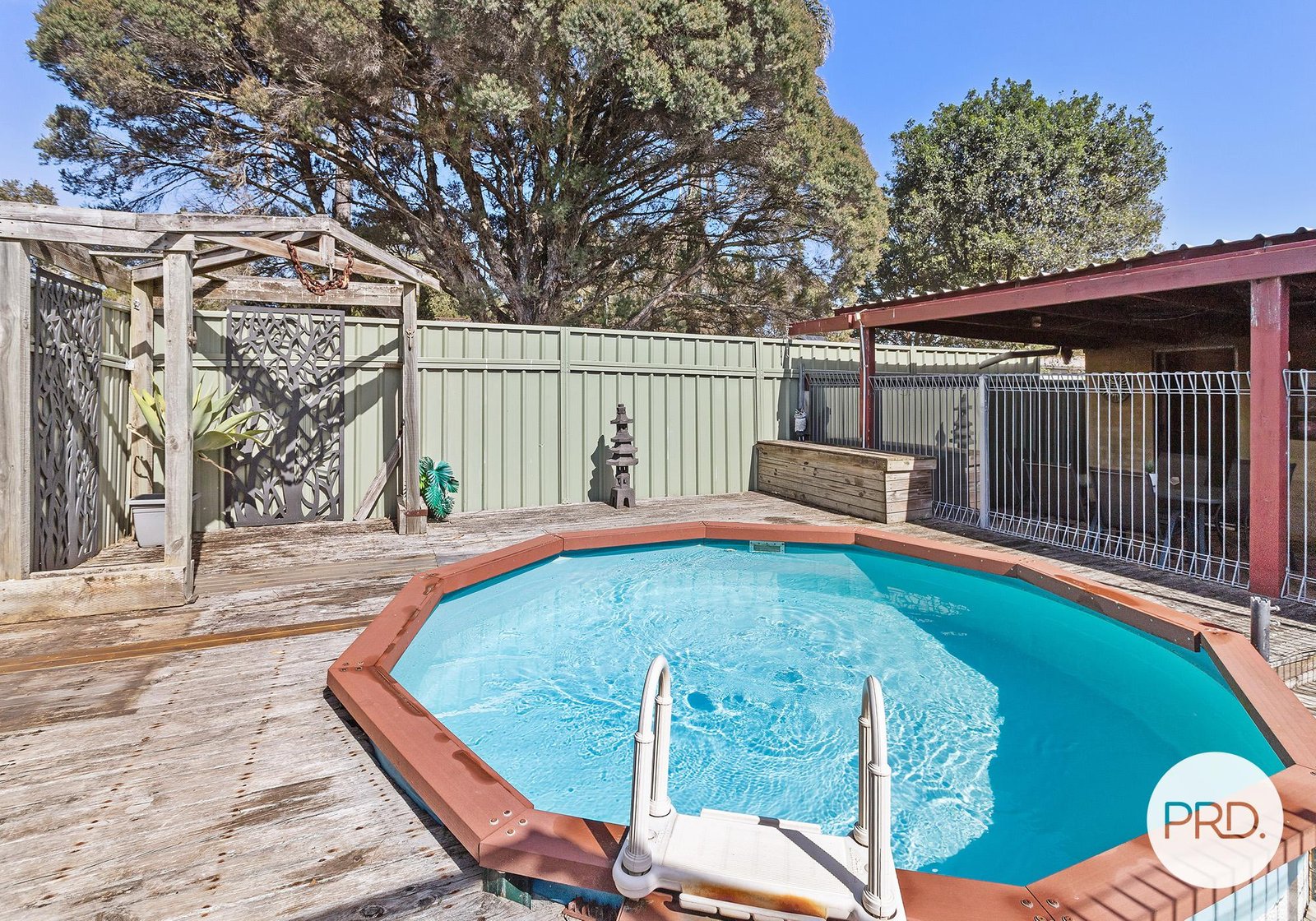 4 Jarrah Way ALBION PARK RAIL 9