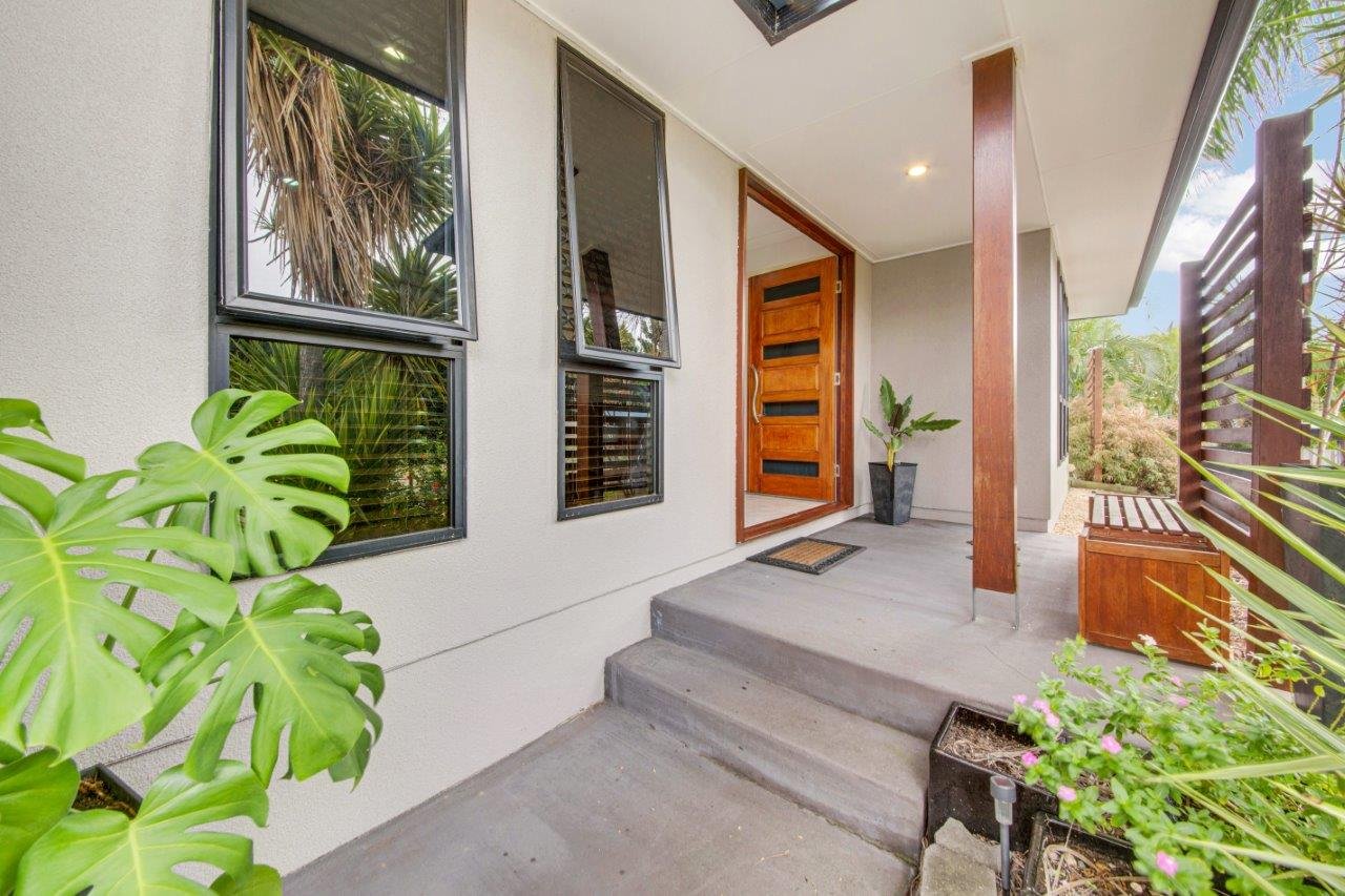 4 JENNY LIND Court BOYNE ISLAND 5