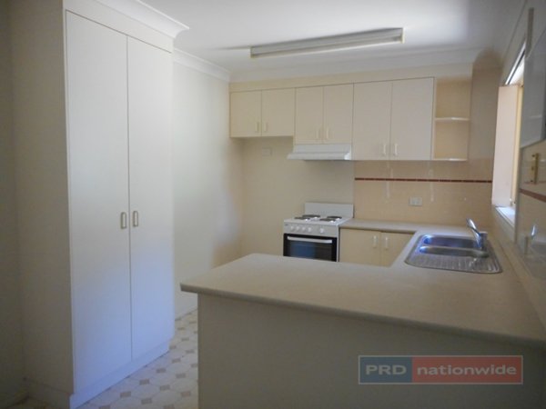 4 Jillabenan Close TUMUT 2