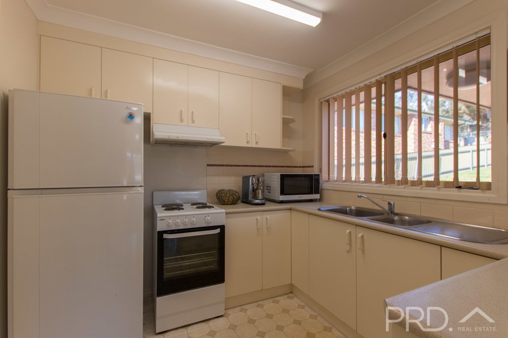 4 Jillabenan Close TUMUT 3