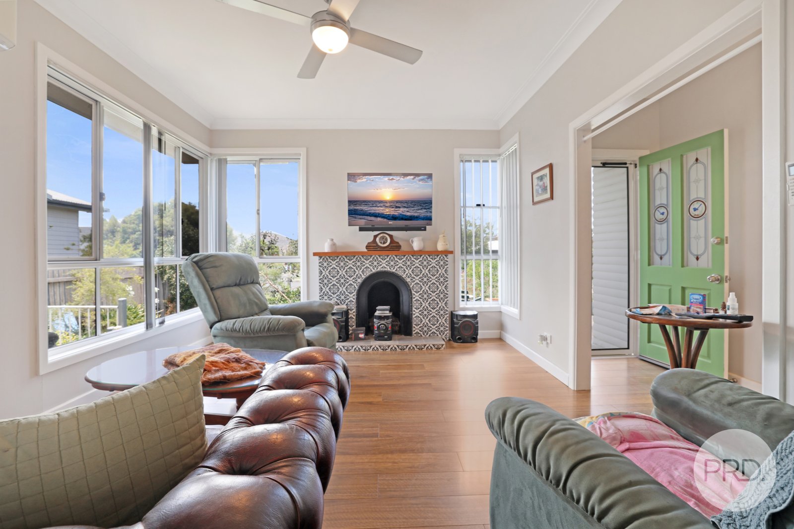 4 Joan Street TAMWORTH 5