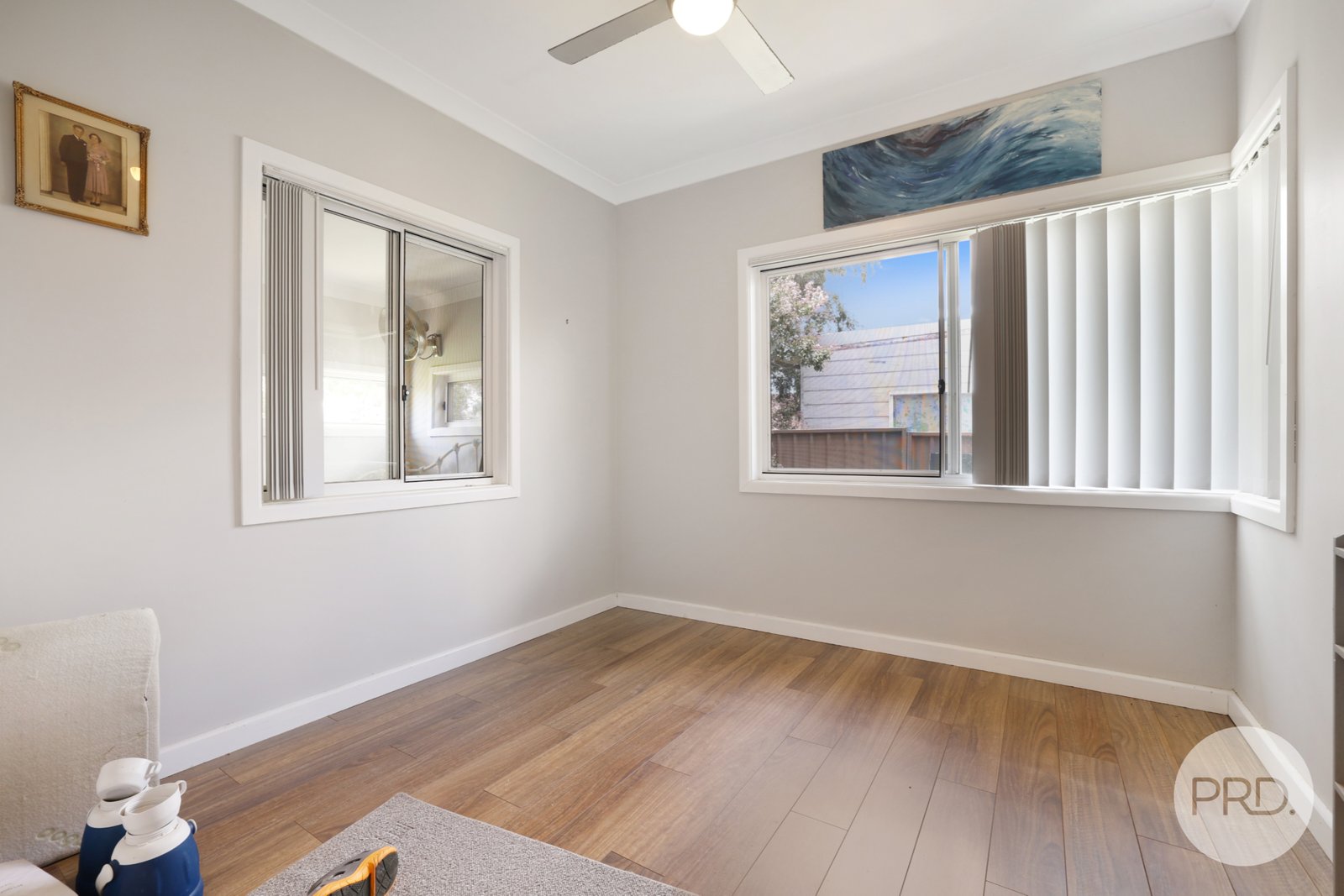 4 Joan Street TAMWORTH 11