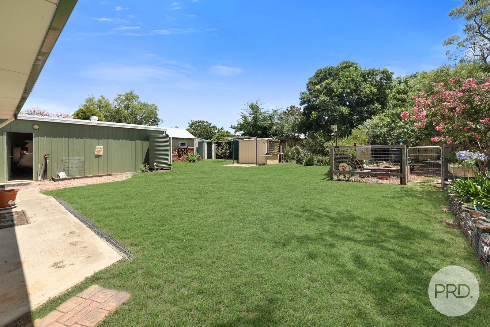 4 Joan Street TAMWORTH 15