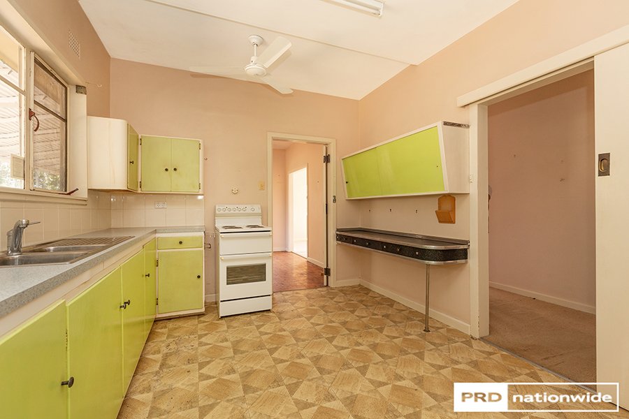4 Joan Street TAMWORTH 22