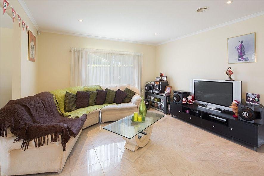 Gallery: 4 Jolimont Place