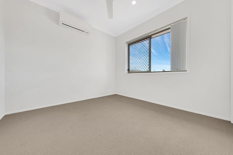 4 Josephine Street BOYNE ISLAND 7