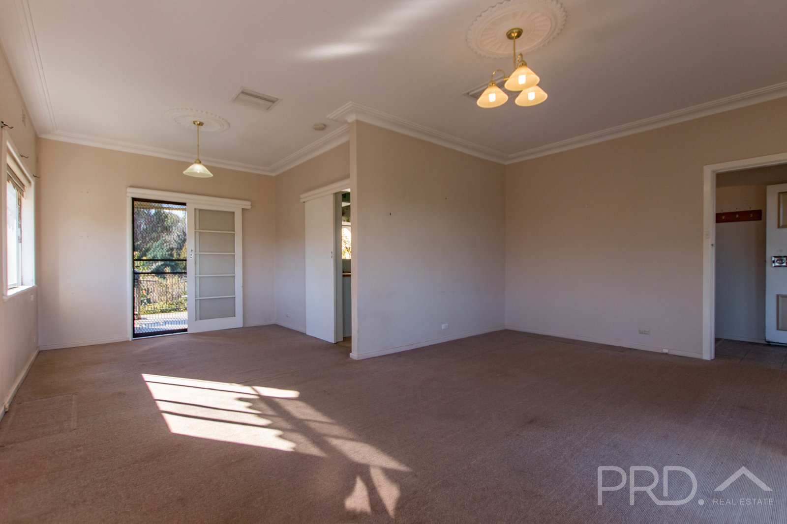4 Judy Street GUNDAGAI 7