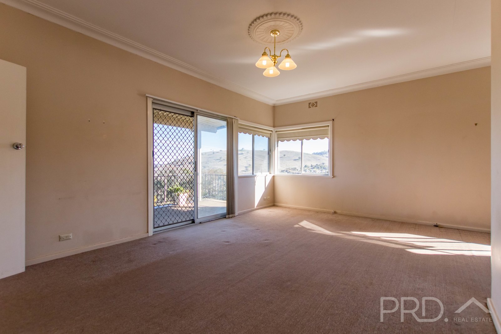 4 Judy Street GUNDAGAI 8