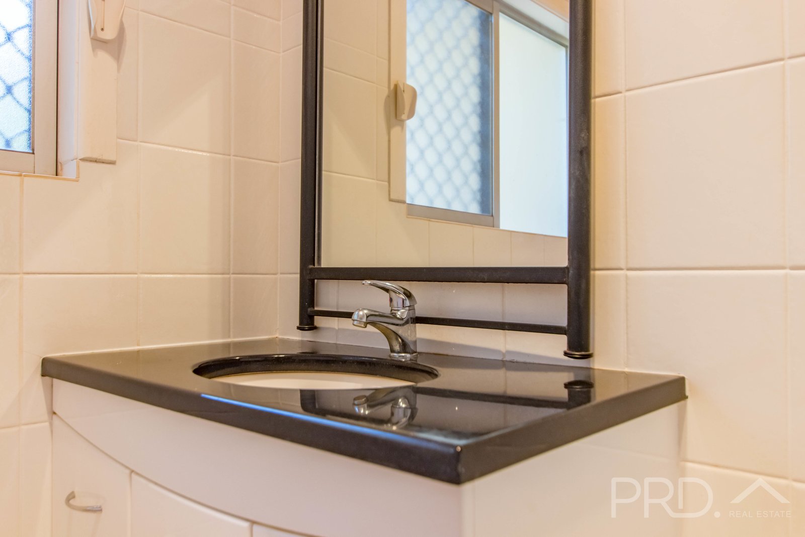 4 Judy Street GUNDAGAI 13