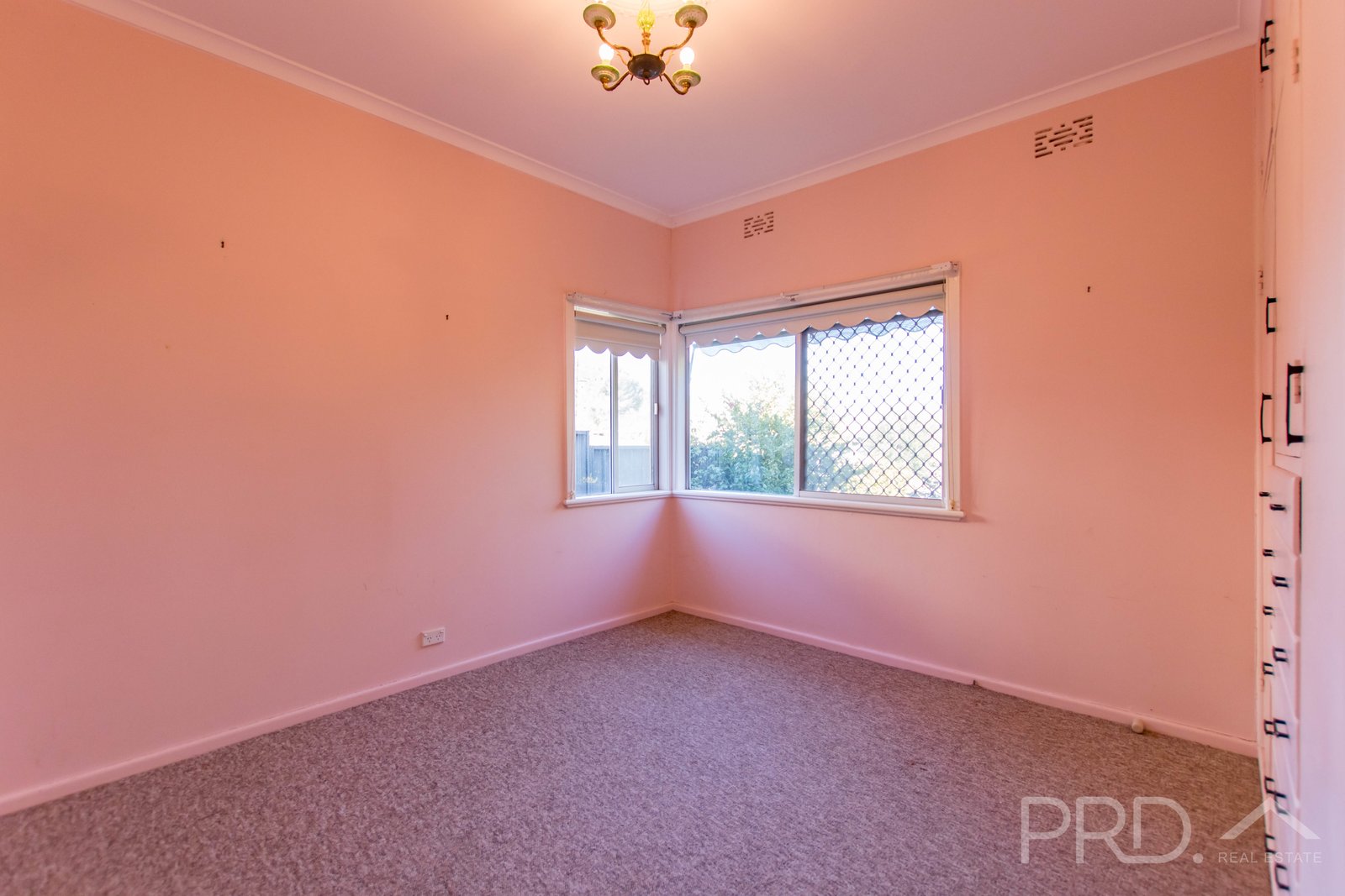 4 Judy Street GUNDAGAI 15