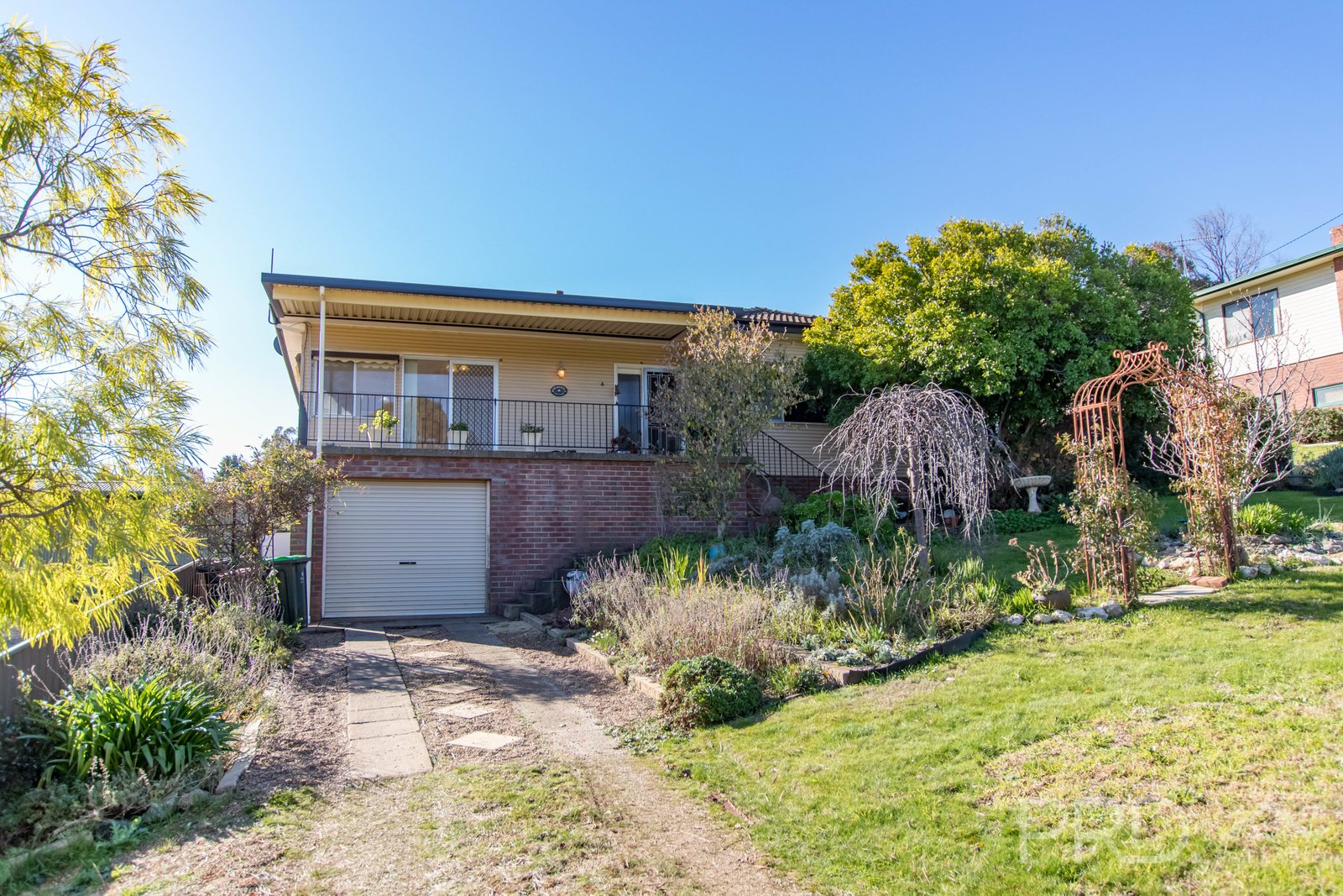 4 Judy Street GUNDAGAI 21